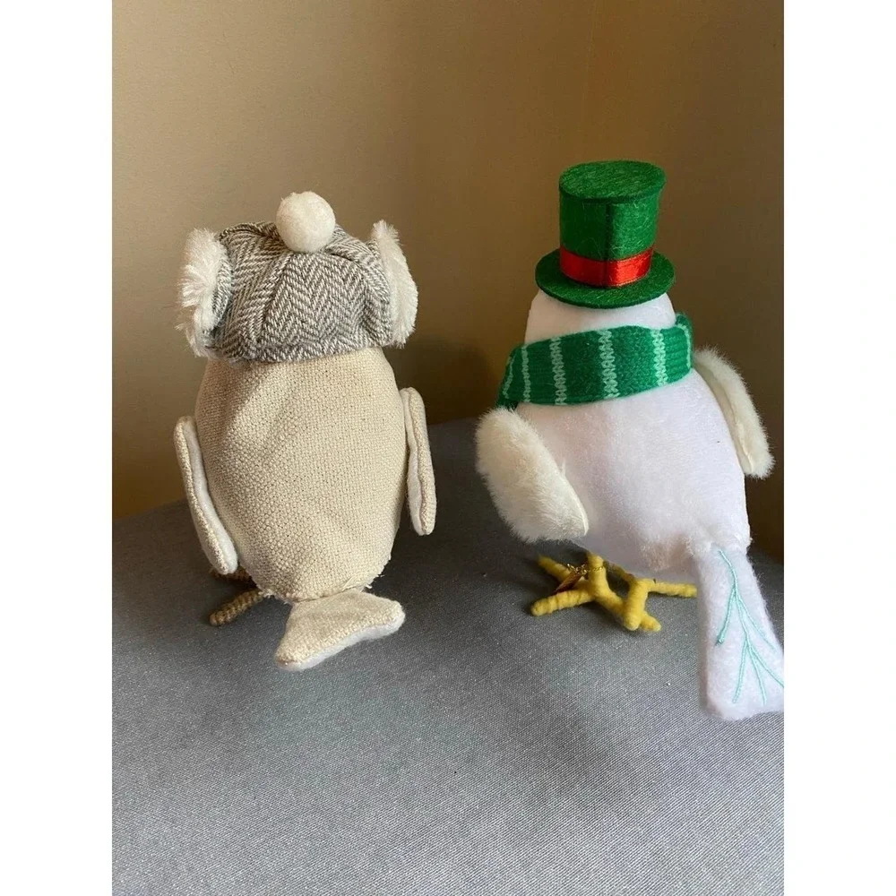 Winter Birds Featherly Friends Sweater Lot Of 2 Decor sku31